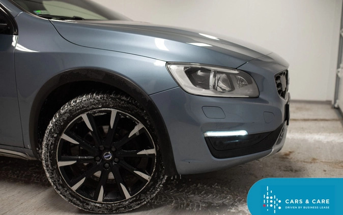 Volvo V60 cena 69900 przebieg: 179270, rok produkcji 2018 z Krzepice małe 211